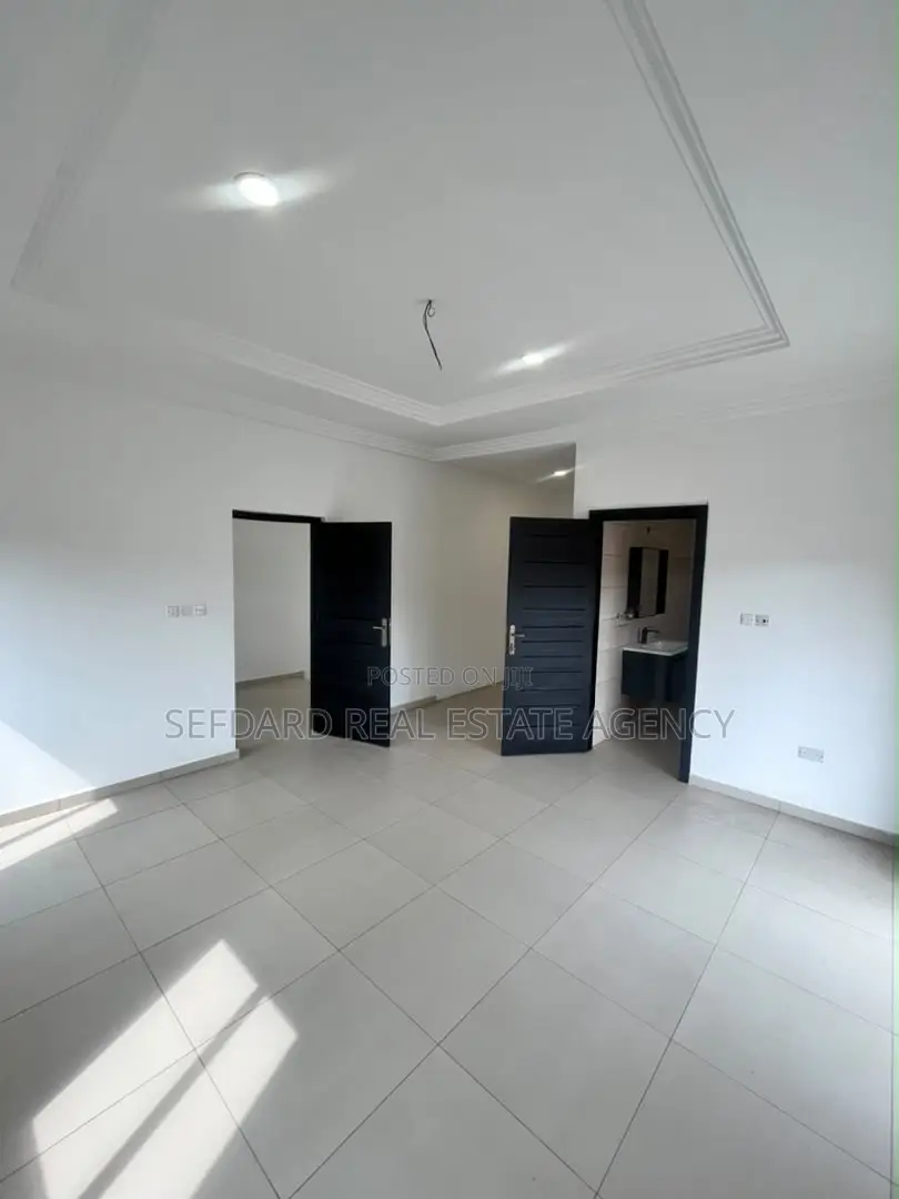 3bdrm Duplex in Sefdard Properties, Oyarifa for sale