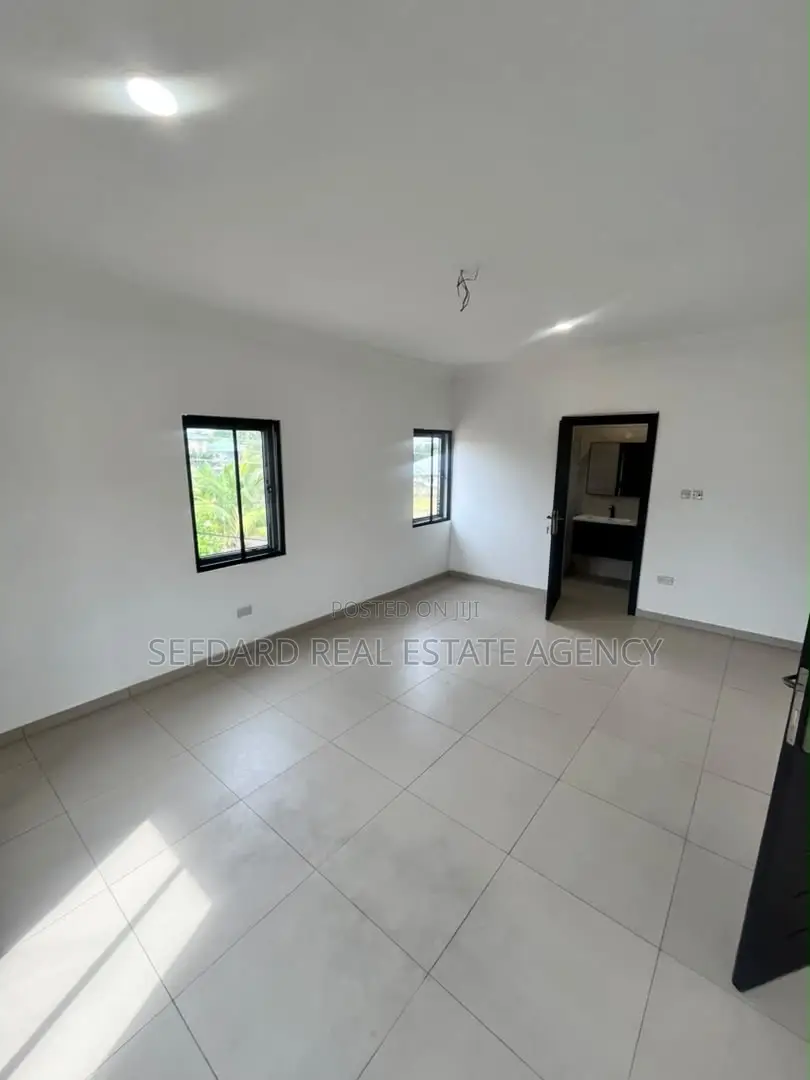 3bdrm Duplex in Sefdard Properties, Oyarifa for sale