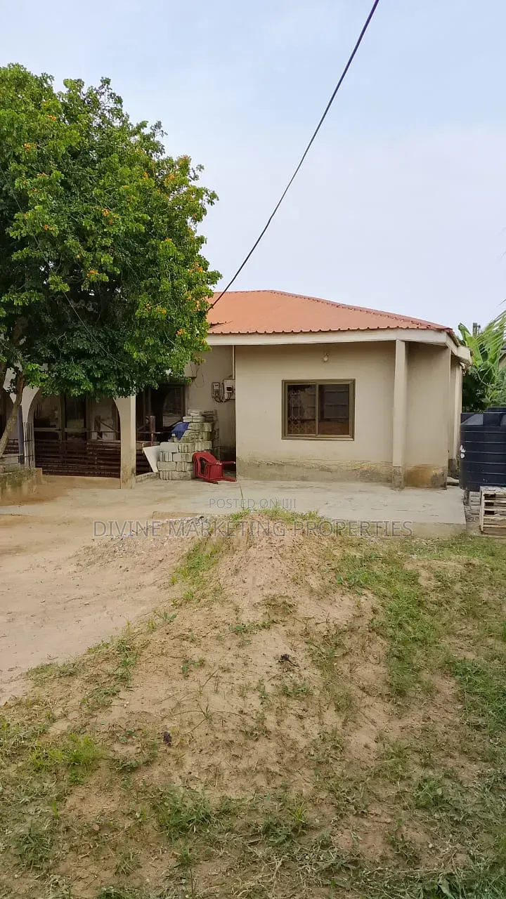 4bdrm House in Nic Top for sale