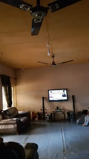 4bdrm House in Nic Top for sale