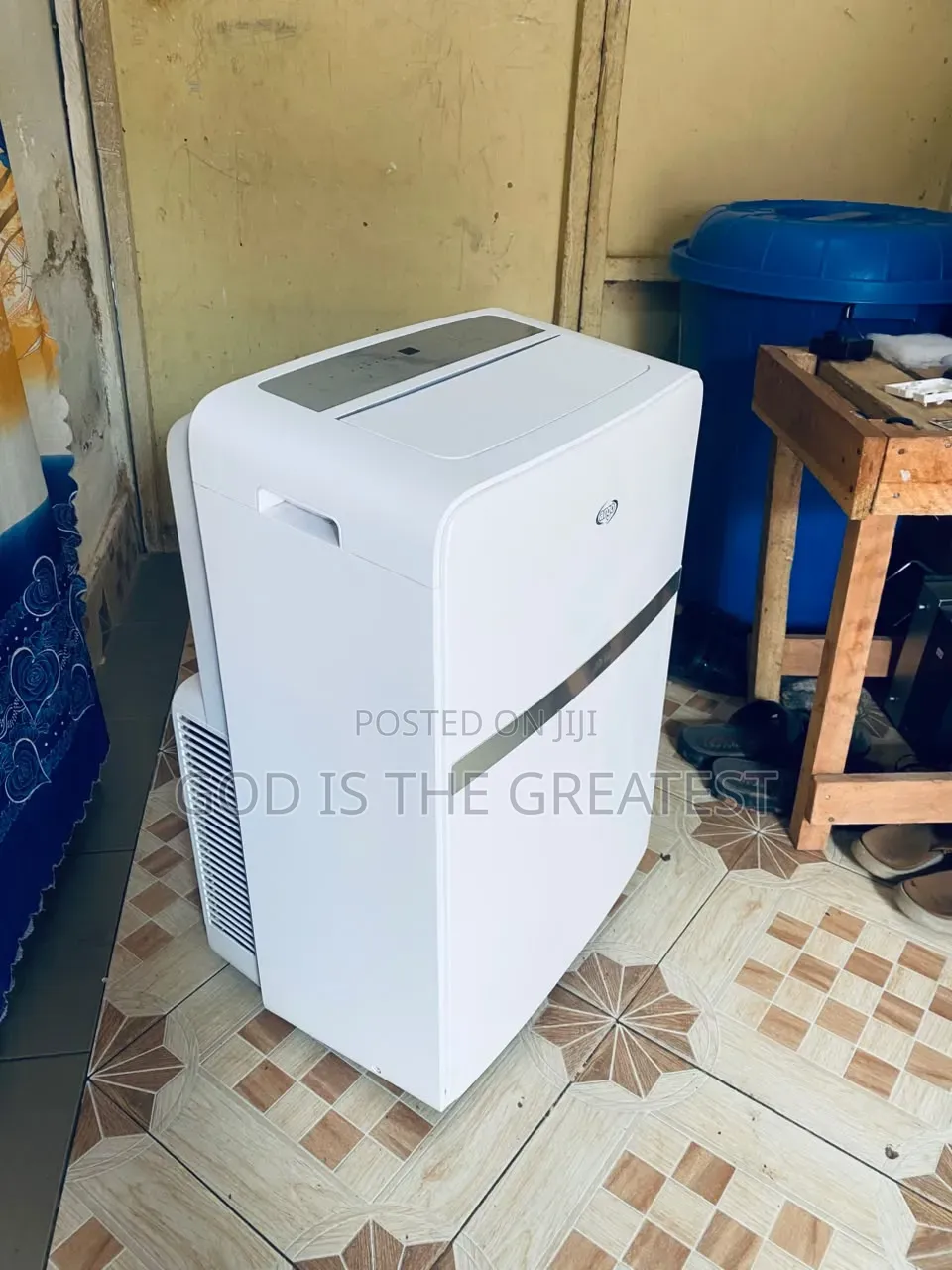 Mobile Air Conditioner 2.5HP for Bedroom Hall and Office