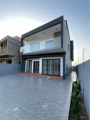 4bdrm Duplex in Sefdard Properties, Oyarifa for sale