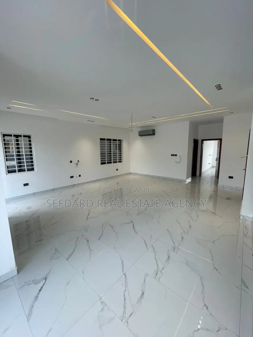 4bdrm Duplex in Sefdard Properties, Oyarifa for sale