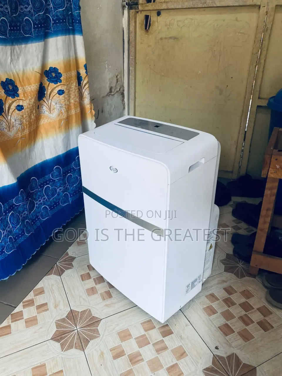 Mobile Air Conditioner 2.5HP for Bedroom Hall and Office