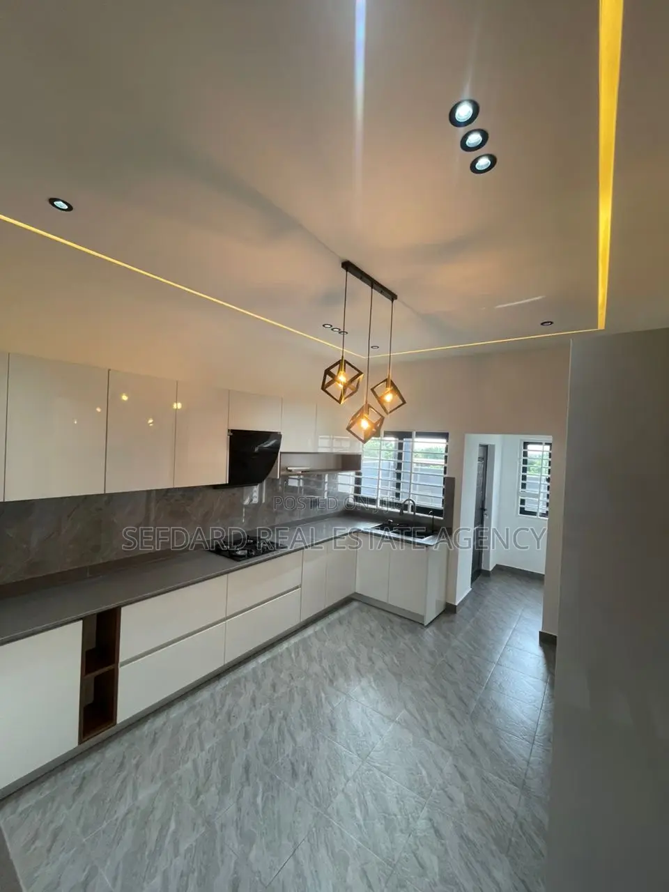 4bdrm Duplex in Sefdard Properties, Oyarifa for sale