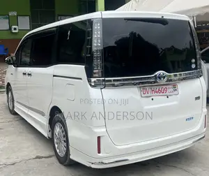Toyota Voxy 2015 White