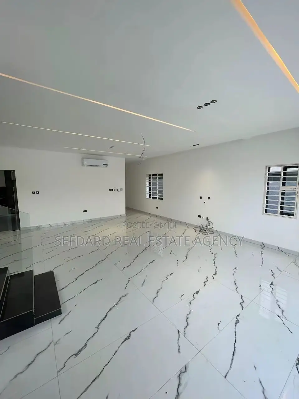 4bdrm Duplex in Sefdard Properties, Oyarifa for sale