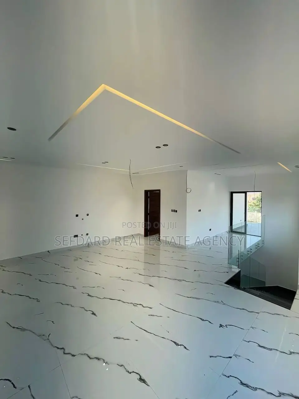 4bdrm Duplex in Sefdard Properties, Oyarifa for sale