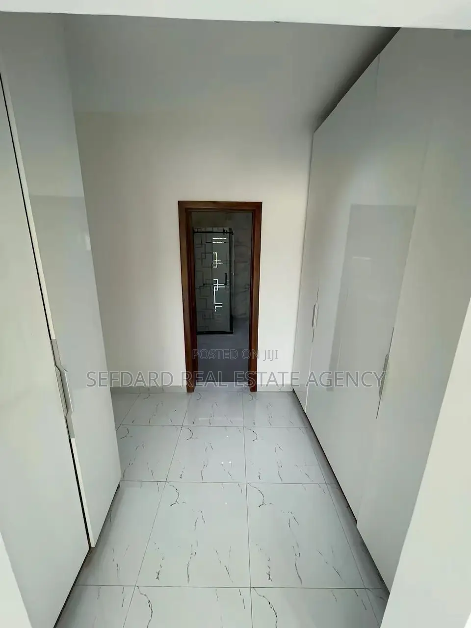 4bdrm Duplex in Sefdard Properties, Oyarifa for sale