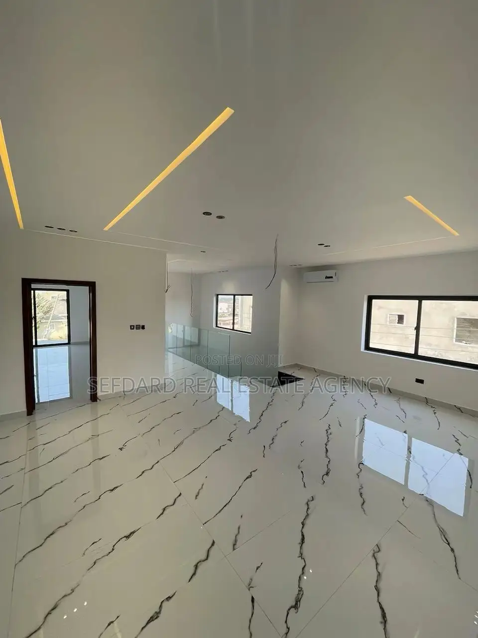 4bdrm Duplex in Sefdard Properties, Oyarifa for sale