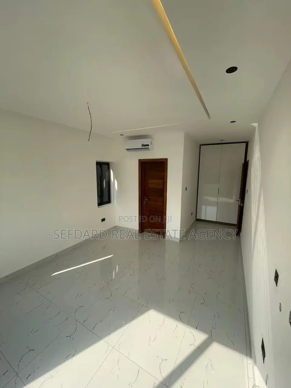 4bdrm Duplex in Sefdard Properties, Oyarifa for sale