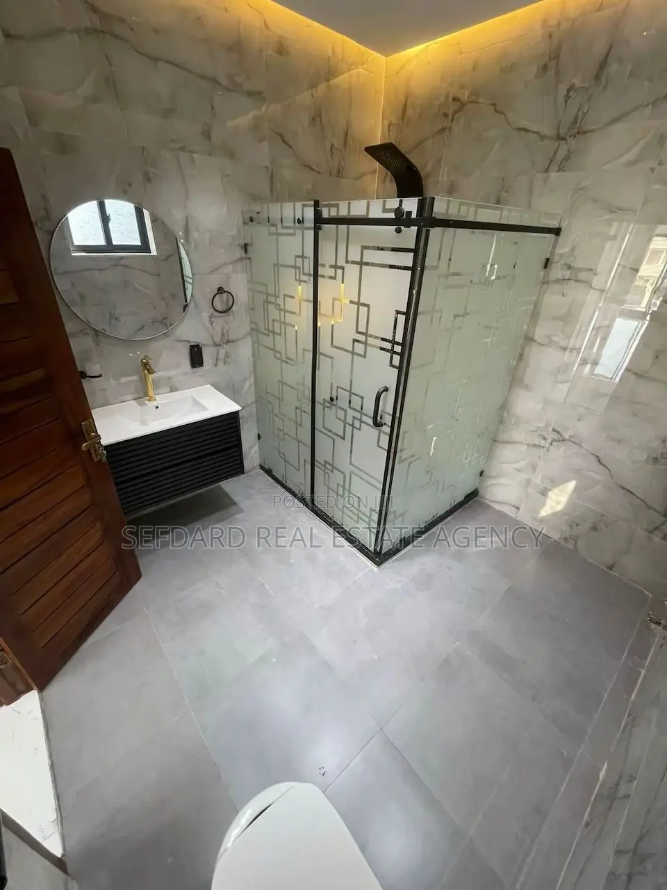 4bdrm Duplex in Sefdard Properties, Oyarifa for sale