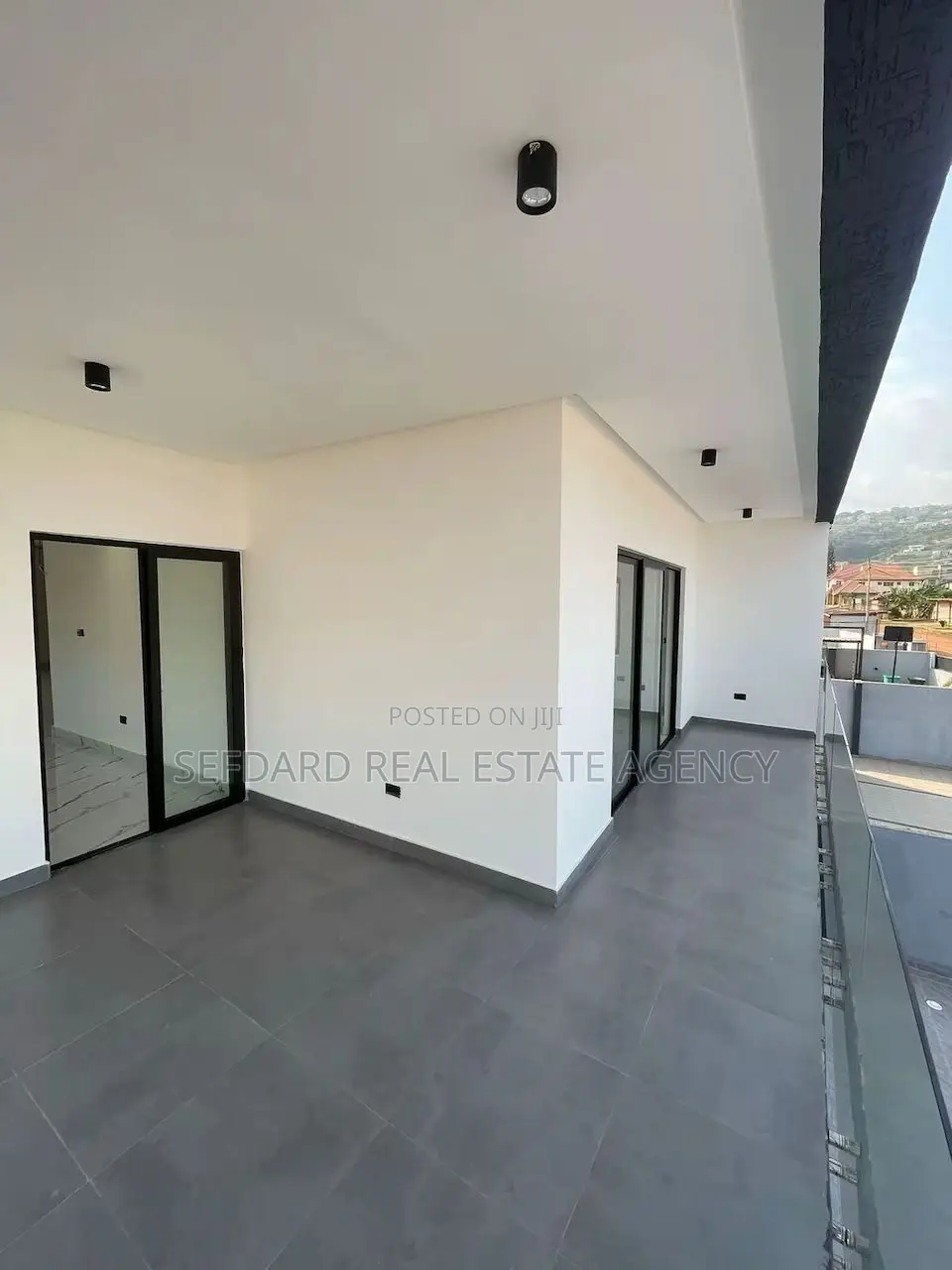 4bdrm Duplex in Sefdard Properties, Oyarifa for sale