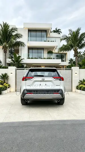 Toyota RAV4 2020 White