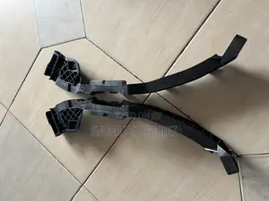 Honda Accord 2018 to 2022 Headlight Bracket/ Seat Pair.