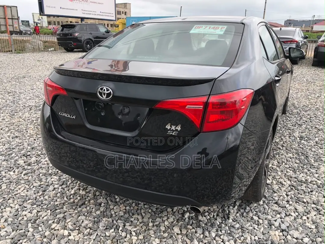 Toyota Corolla SE 4dr Sedan (1.8L 4cyl CVT) 2017 Black