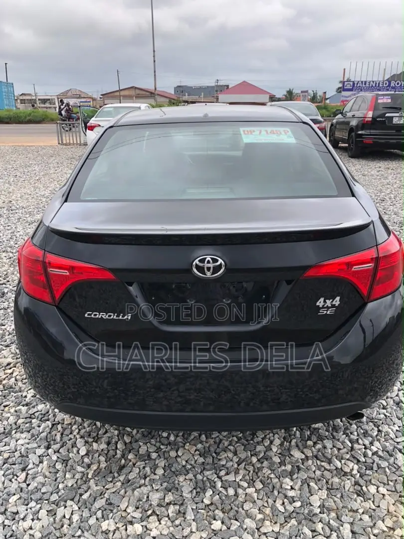 Toyota Corolla SE 4dr Sedan (1.8L 4cyl CVT) 2017 Black