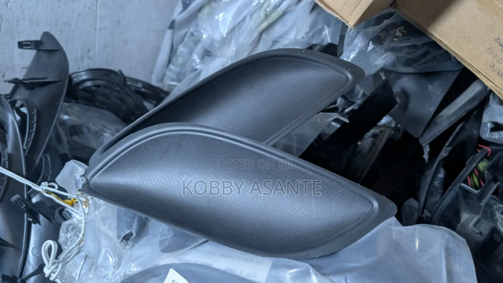 Vitz 2010 Fog Lights Cover