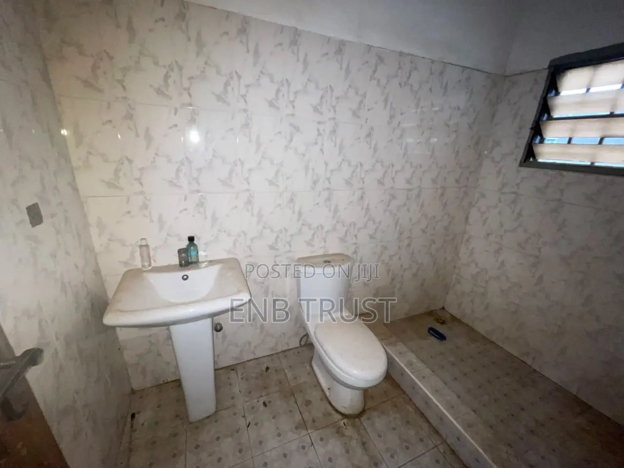 4bdrm Duplex in Kwabenya, Ga East Municipal for rent