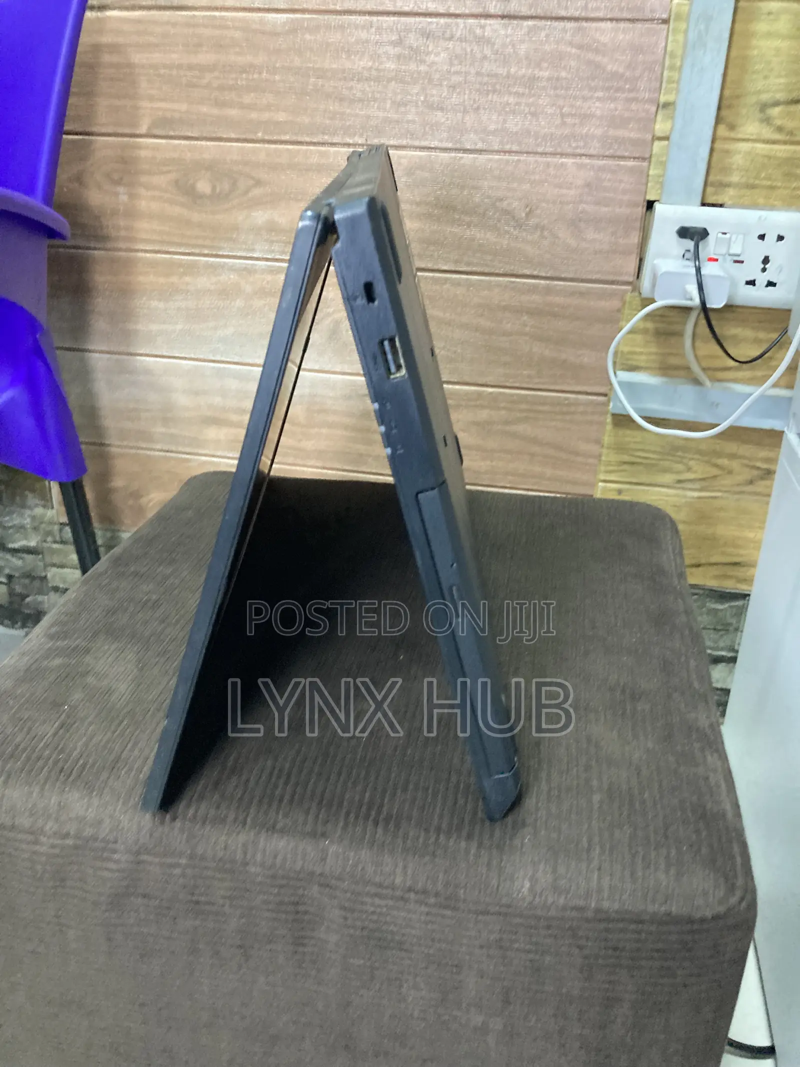 Laptop NEC N22A 8GB Intel Core i3 HDD+SSD 256GB