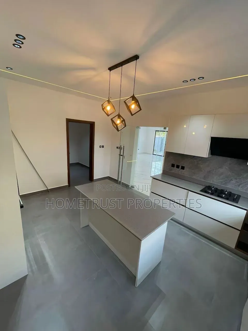 4bdrm Duplex in Oyarifa, Pentecost for sale