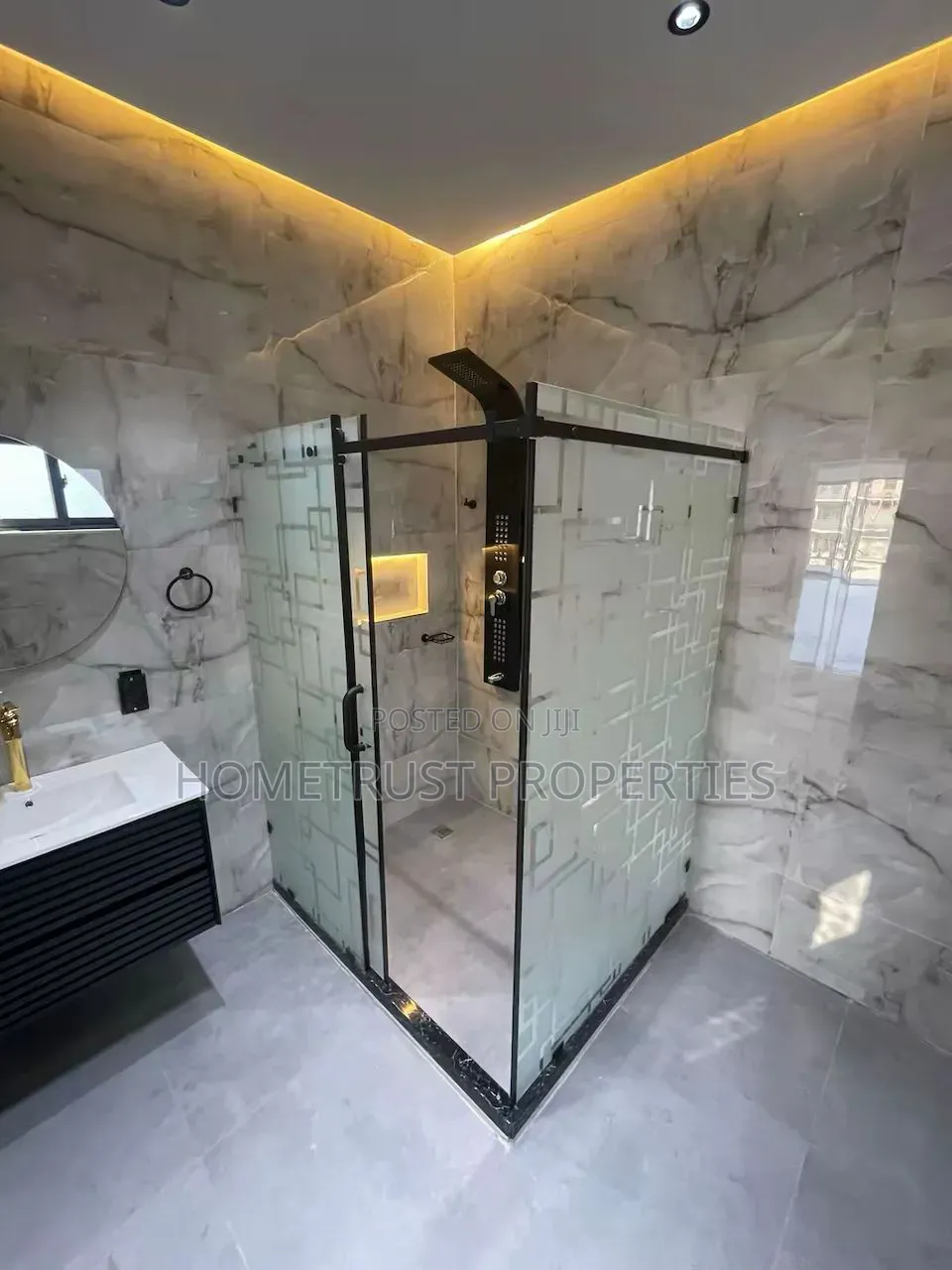 4bdrm Duplex in Oyarifa, Pentecost for sale