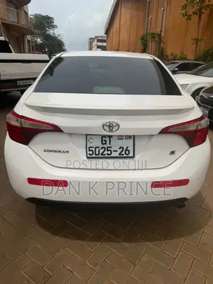 Toyota Corolla S 4dr Sedan (1.8L 4cyl CVT) 2016 White