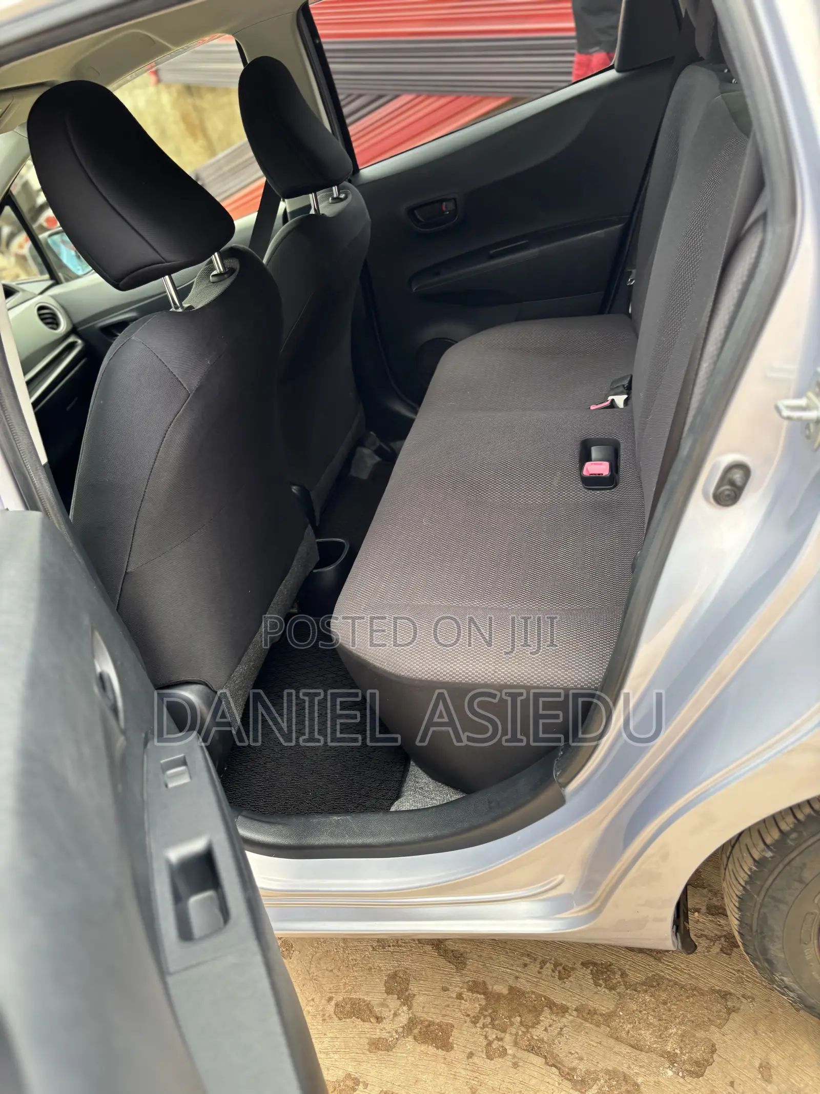 Toyota Vitz 1.3 AWD 3dr 2013 Silver