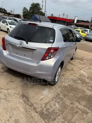 Toyota Vitz 1.3 AWD 3dr 2013 Silver