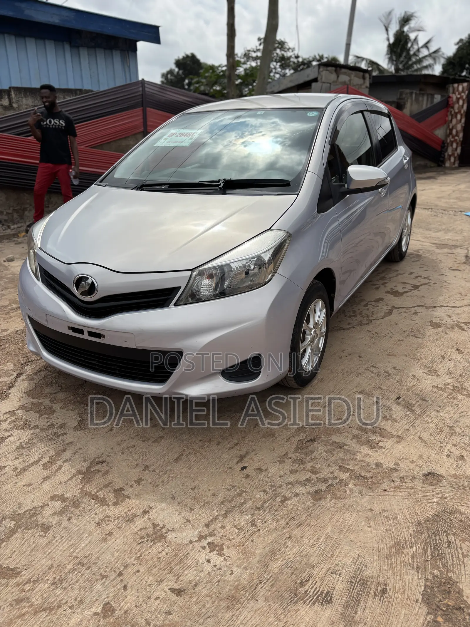 Toyota Vitz 1.3 AWD 3dr 2013 Silver