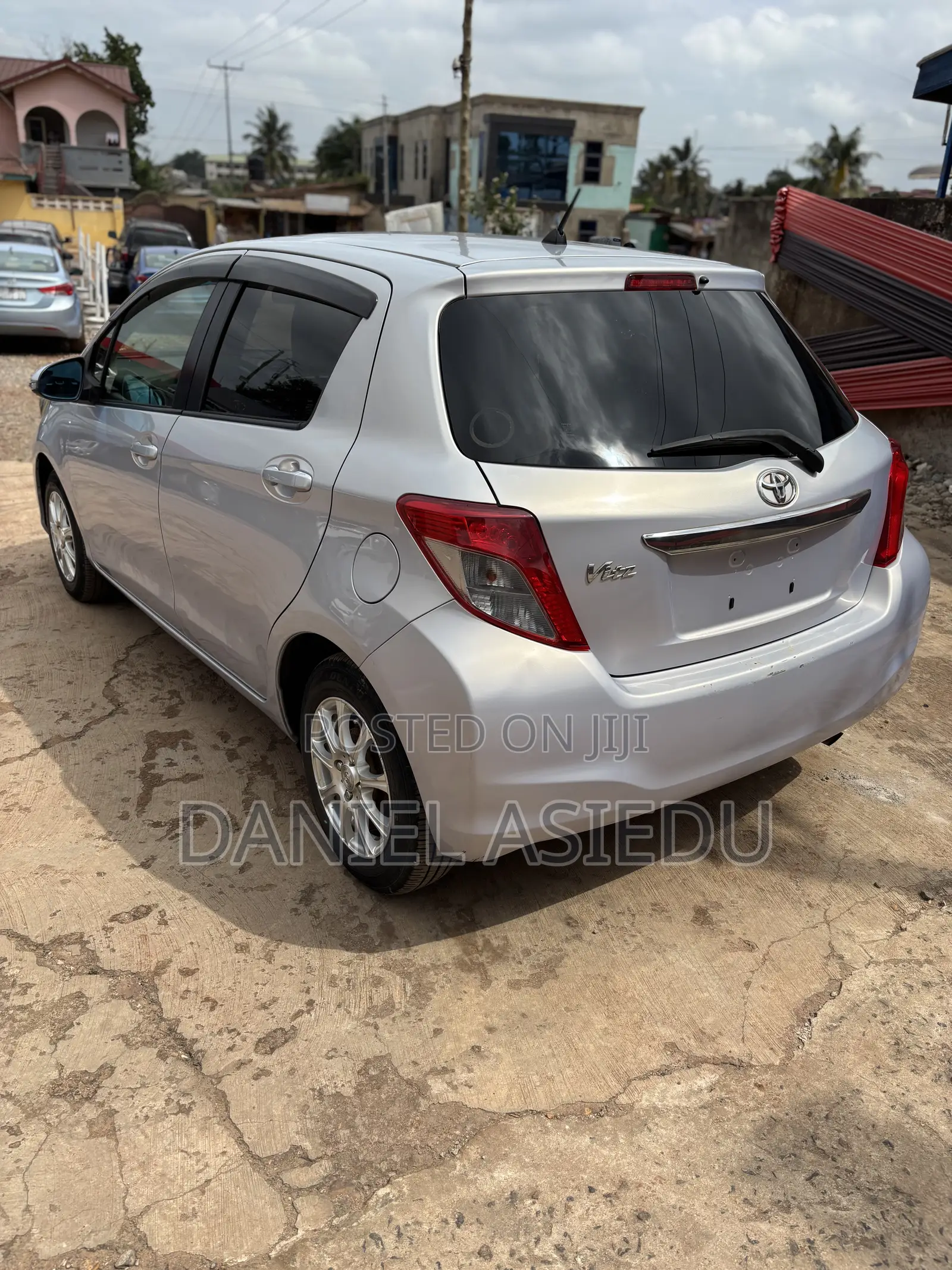 Toyota Vitz 1.3 AWD 3dr 2013 Silver