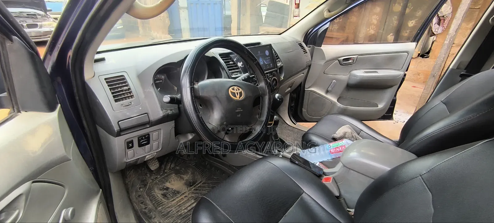 Toyota Hilux 2004 Blue