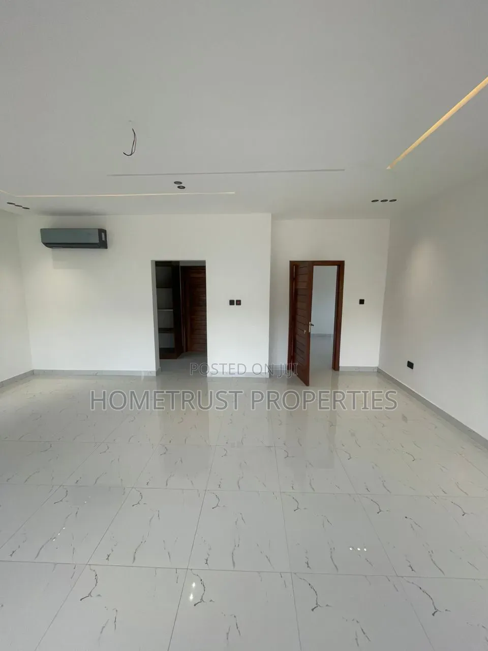 4bdrm Duplex in Oyarifa, Pentecost for sale