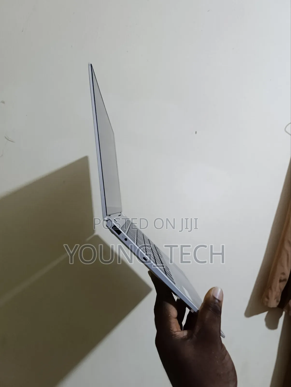 Laptop HP EliteBook 1040 G8 16GB Intel Core i7 SSD 512GB