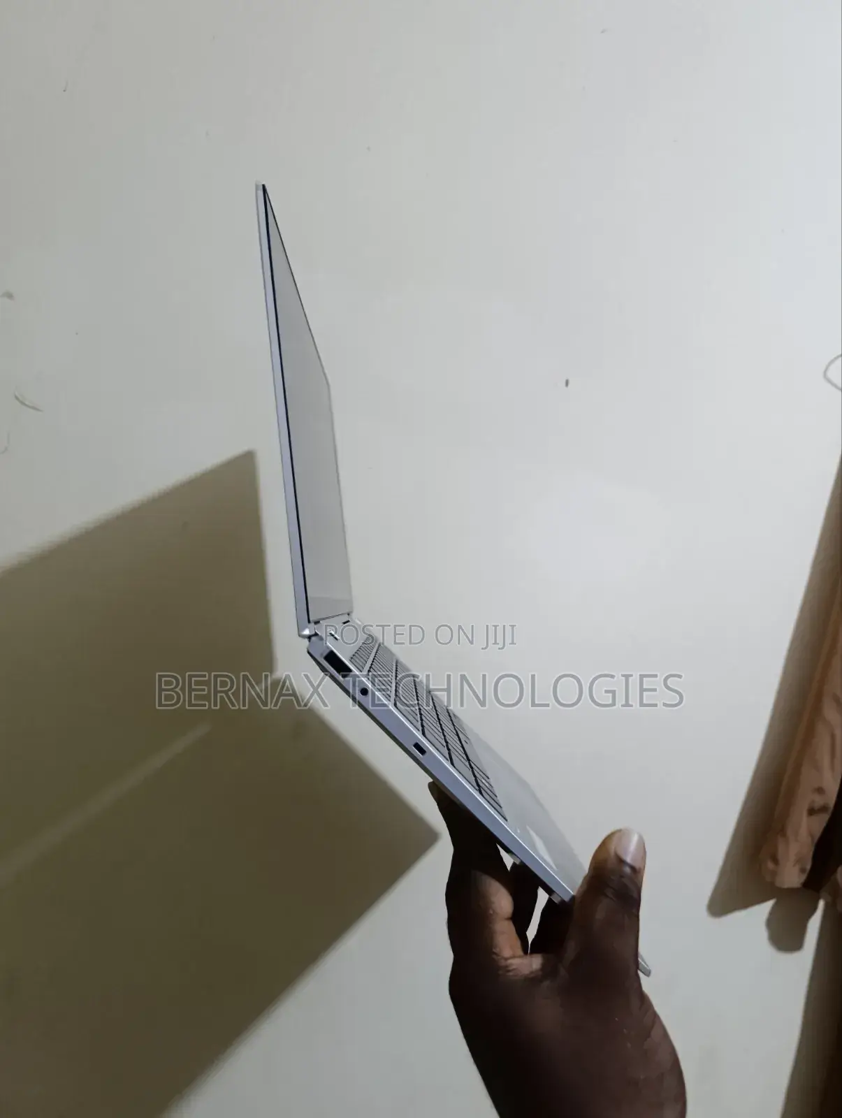 Laptop HP EliteBook 1040 G8 16GB Intel Core i7 SSD 512GB
