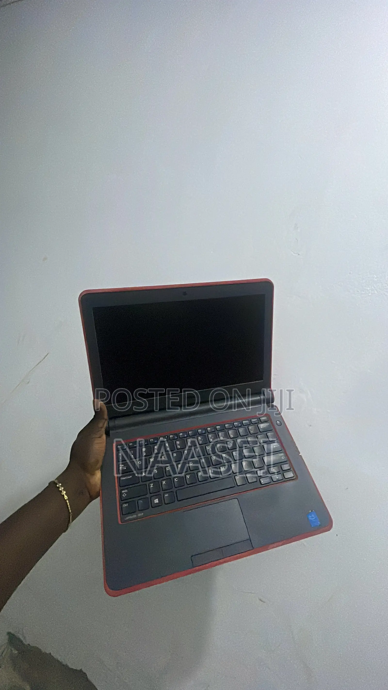 Laptop Dell Latitude 3350 8GB Intel Core i5 SSD 16 GB
