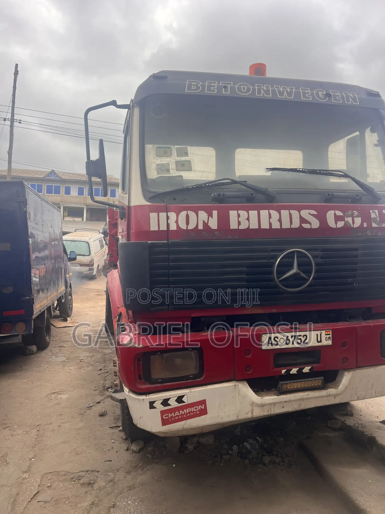 Mercedes-Benz Tipper Truck 1996 Red