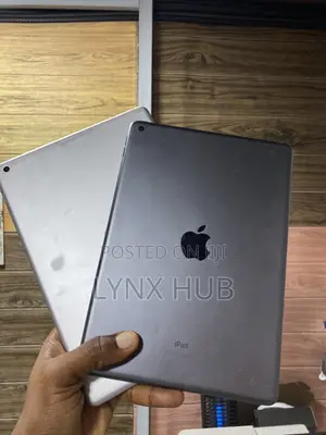 Apple iPad 10.2 (2019) 32 GB Gray
