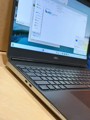 New Laptop Dell Precision 7560 16GB Intel Core i9 SSD 512GB