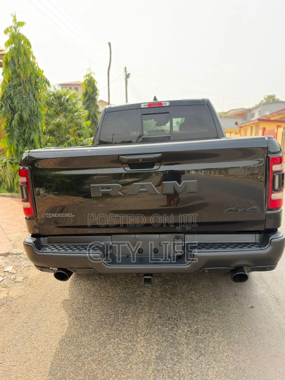 RAM 1500 2020 Black