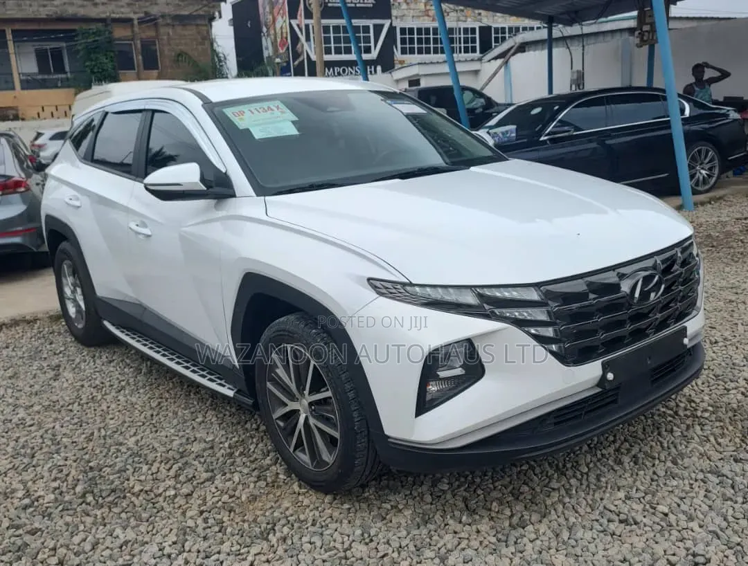 Hyundai Tucson 2021 White