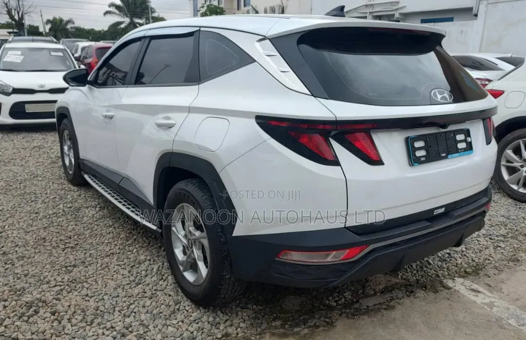 Hyundai Tucson 2021 White