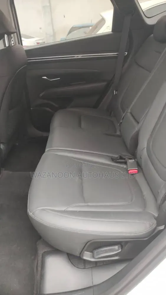 Hyundai Tucson 2021 White