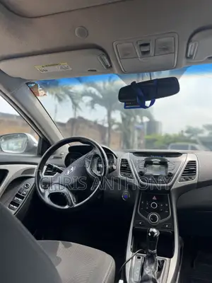 Hyundai Elantra 2016 Silver
