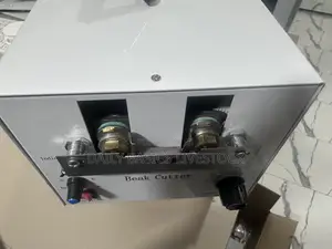 Automatic Debeaking Machine for Poultry