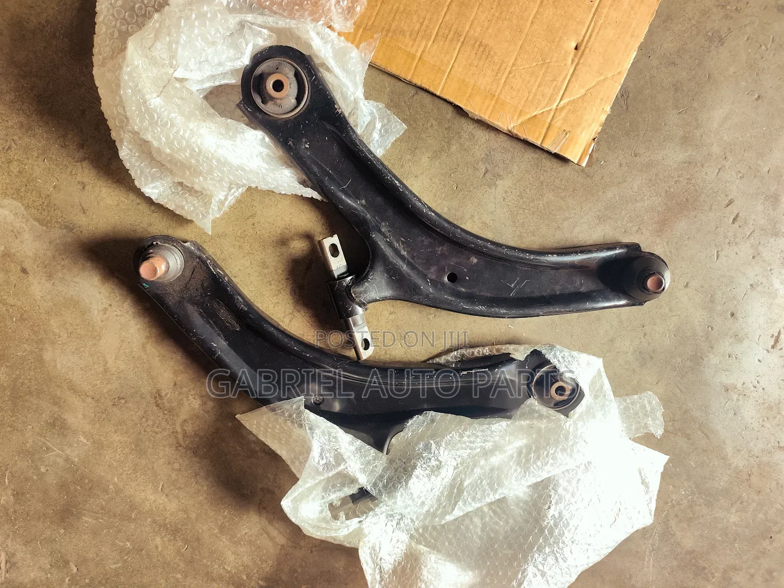 Nissan Rogue Front Lower Control Arms 2014