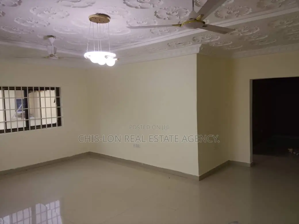 3bdrm House in Kasoa Adade Last Top for rent
