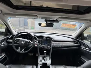 Honda Civic Touring Sedan 2019 White