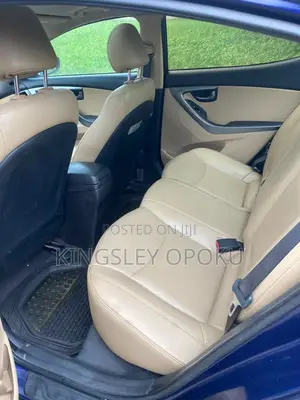 Hyundai Elantra Limited Sedan FWD (1.8L 4cyl 6A) 2013 Blue