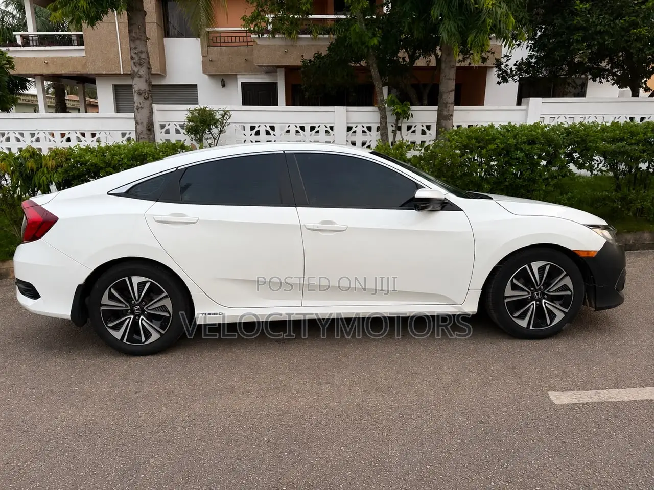Honda Civic EX-L 4dr Sedan (1.5L 4cyl) 2017 White